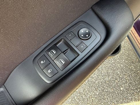 Used 2021 Dodge Challenger R/T Scat Pack image 11