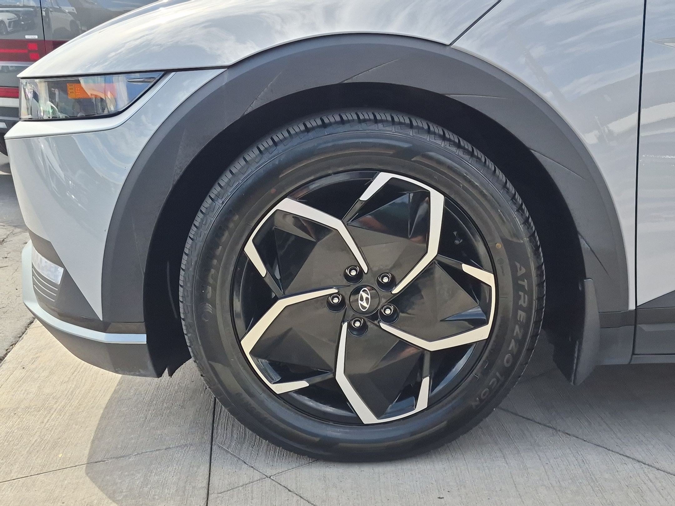 Certified 2022 Hyundai Ioniq 5 SE RWD image 13