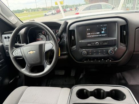 Used 2018 Chevrolet Silverado 3500 W/T RWD image 8