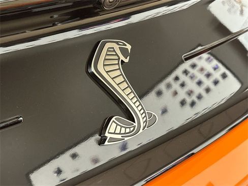Used 2020 Ford Mustang Shelby GT500 w/ Technology Package image 15