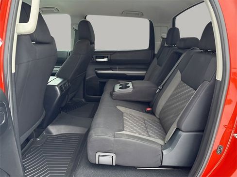 Used 2018 Toyota Tundra SR5 w/ SR5 Upgrade Package image 18