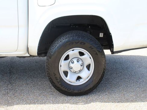 Used 2021 Toyota Tacoma SR w/ SR Convenience Package image 25