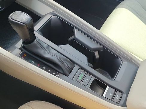 Used 2024 Honda Accord EX image 25