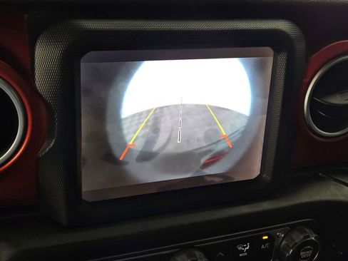 Used 2018 Jeep Wrangler Unlimited Rubicon image 15