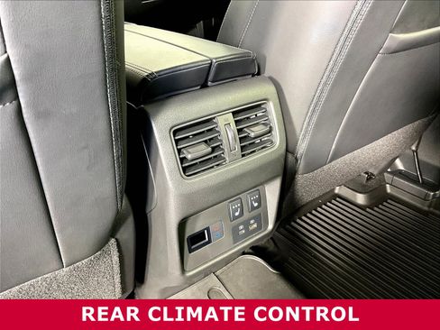 Used 2023 Nissan Rogue Platinum w/ Platinum Premium Package AWD/4WD image 10