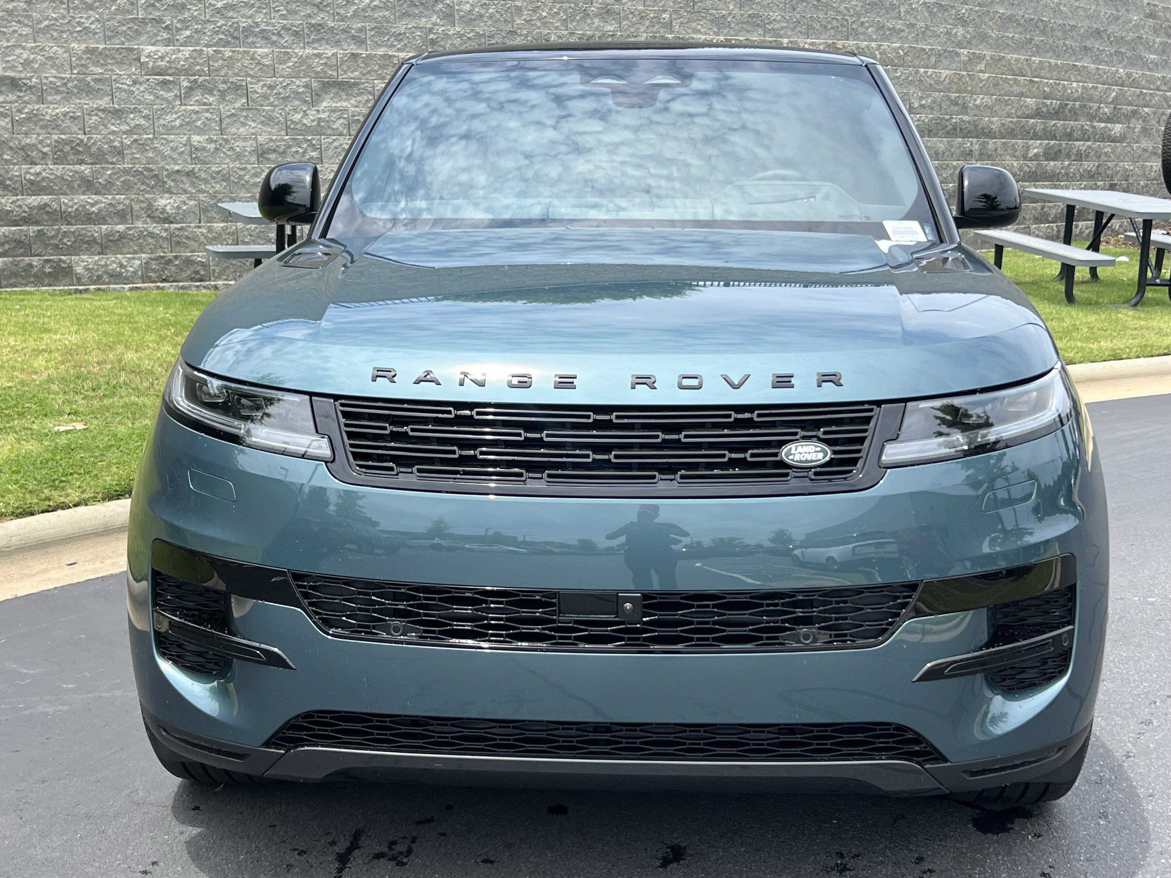 New 2026 Land Rover Range Rover Sport SE AWD/4WD image 10