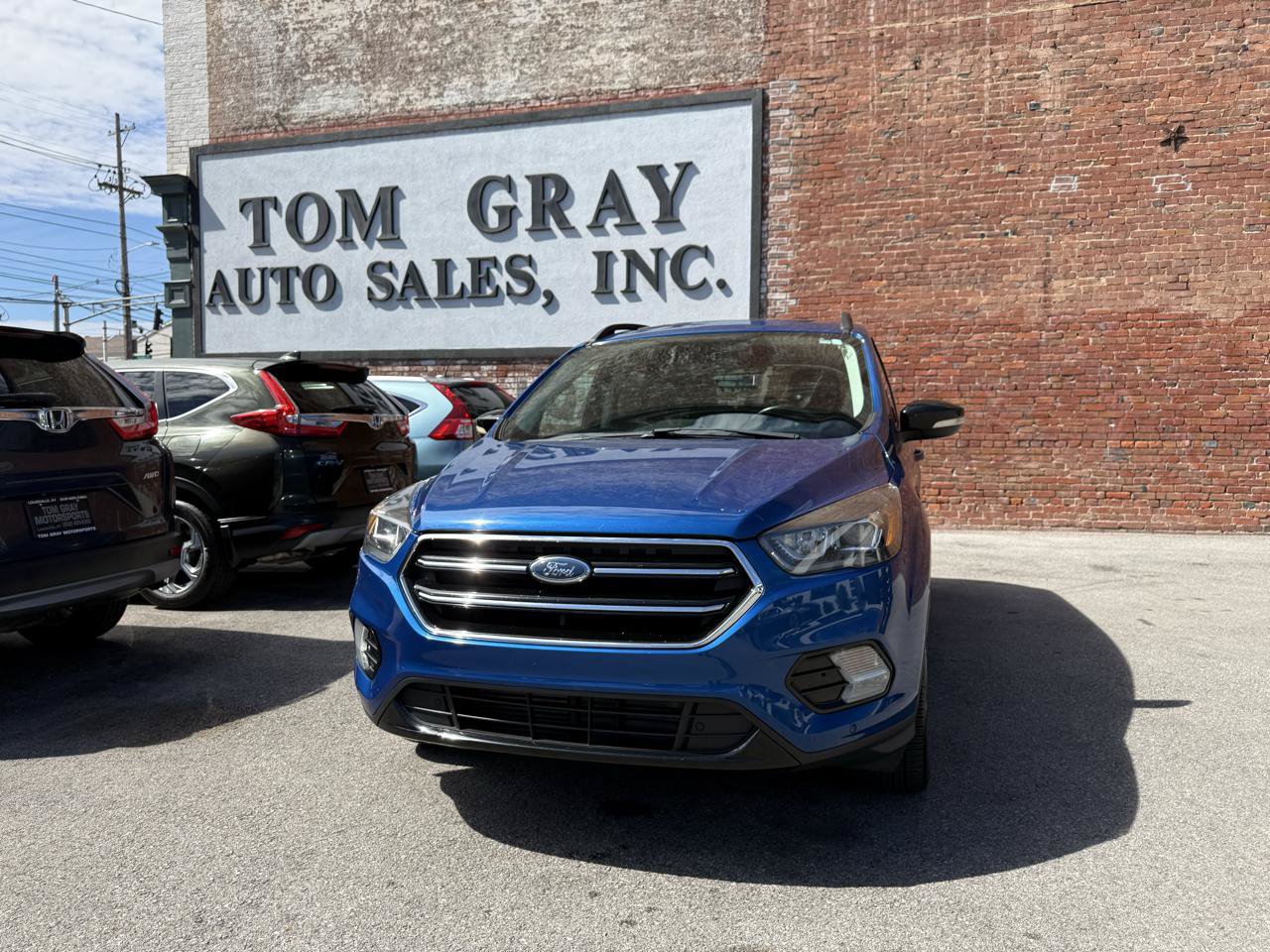 Used 2019 Ford Escape Titanium AWD/4WD image 1