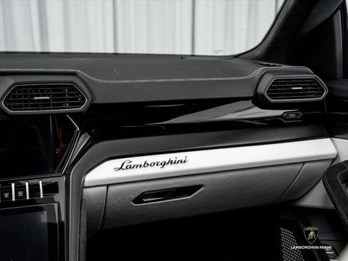 Used 2024 Lamborghini Urus S AWD/4WD image 27