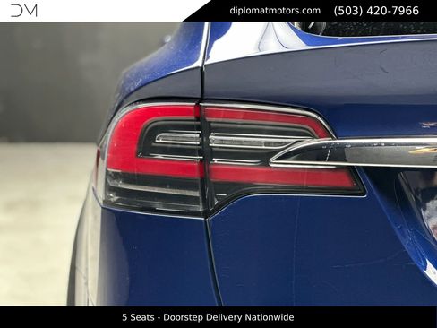 Used 2018 Tesla Model X 100D image 15