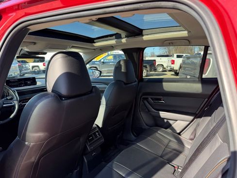 Used 2024 MAZDA CX-50 2.5 Turbo w/ Weather Package image 6