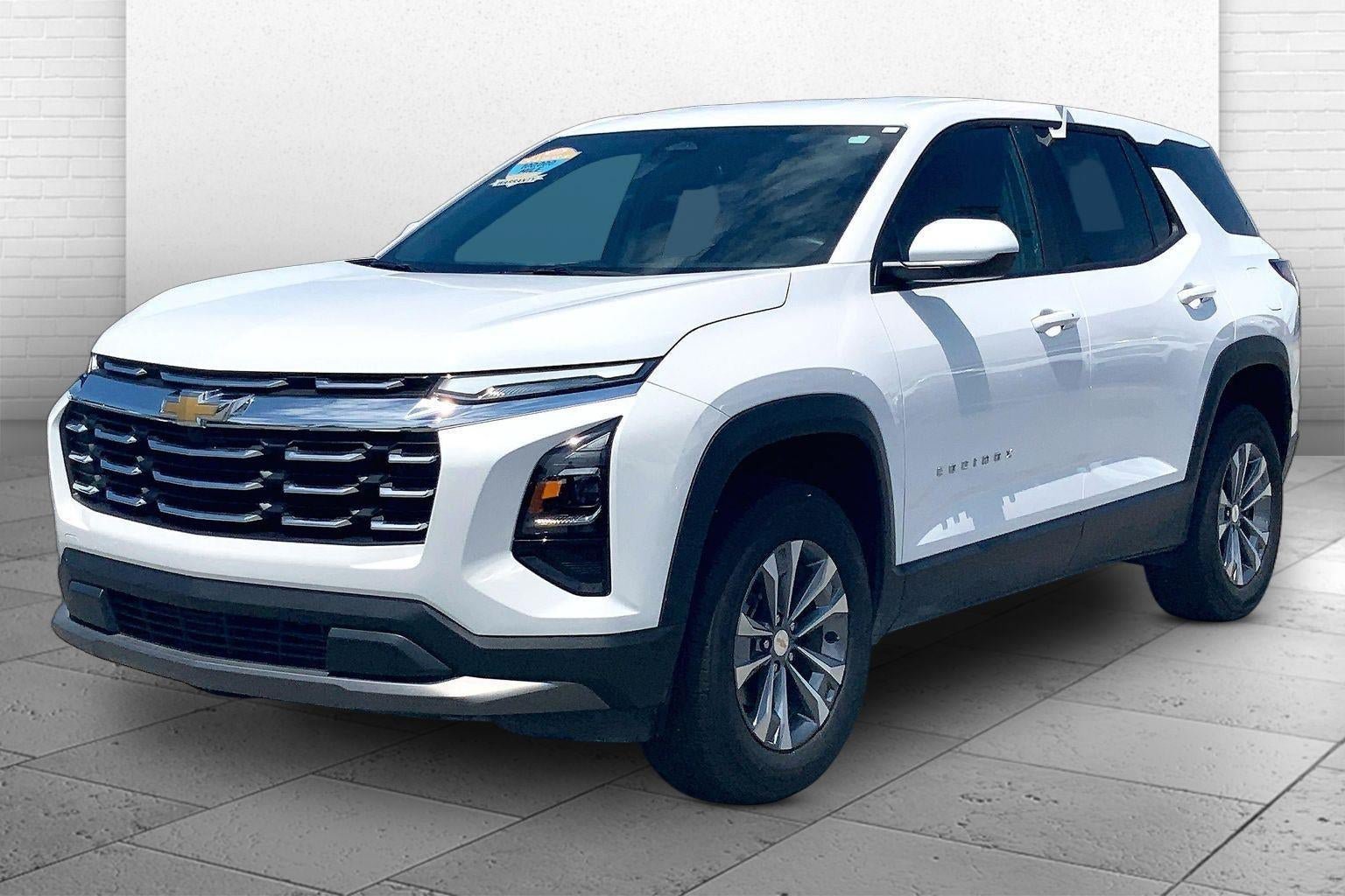 Used 2026 Chevrolet Equinox LT FWD image 11