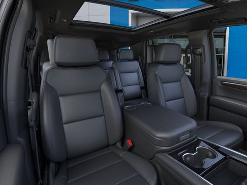New 2026 Chevrolet Tahoe Z71 w/ Z71 Off-Road Package AWD/4WD image 18