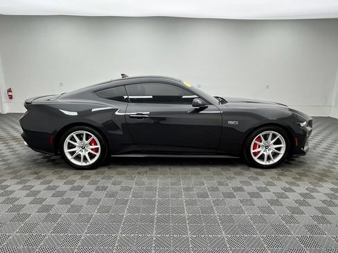 Used 2024 Ford Mustang GT Premium RWD image 7