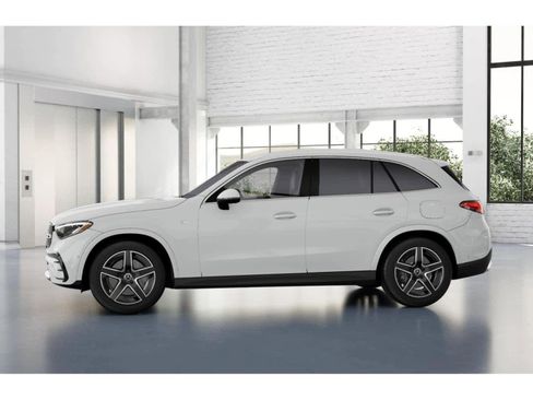New 2025 Mercedes-Benz GLC 350e 4MATIC image 33