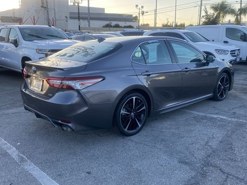Used 2019 Toyota Camry XSE image 7