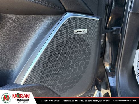 Used 2019 Cadillac Escalade Premium Luxury AWD/4WD image 12