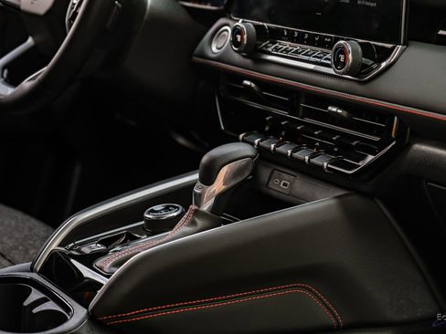 Used 2024 Chevrolet Colorado Z71 w/ Z71 Convenience Package 2 image 51