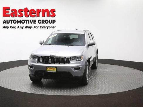 Used 2021 Jeep Grand Cherokee Laredo w/ Security & Convenience Group AWD/4WD image 56