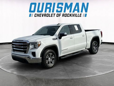 Used 2020 GMC Sierra 1500 SLE w/ X31 Off-Road Package image 2