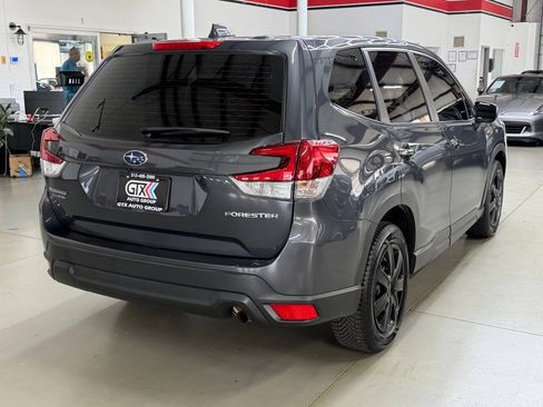Used 2023 Subaru Forester AWD/4WD image 2