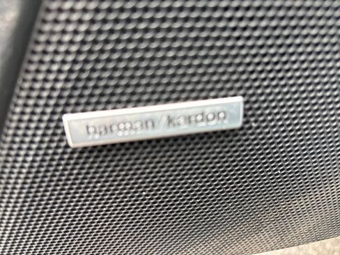 Used 2020 Subaru Crosstrek 2.0i Limited w/ Moonroof Package w/Navigation image 6