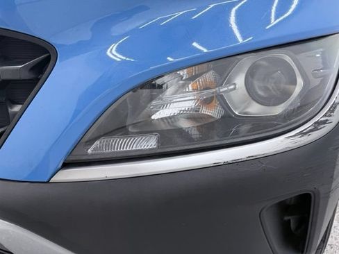 Used 2023 Hyundai Kona SEL w/ Cargo Package FWD image 8
