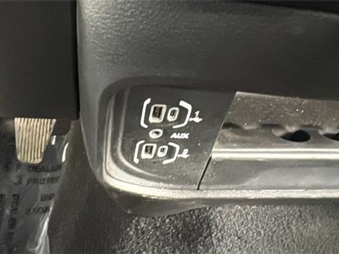 Used 2024 RAM 2500 Laramie image 27