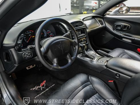 Used 2003 Chevrolet Corvette Convertible w/ Preferred Equipment Group1 RWD image 4