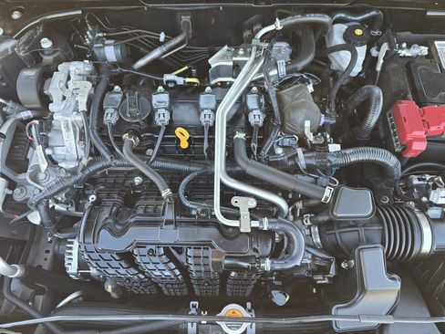 Used 2024 Nissan Altima 2.5 SV image 21