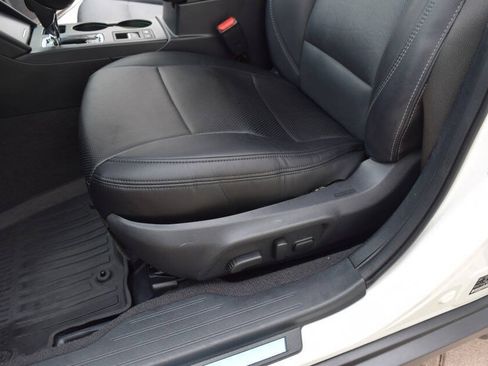 Used 2018 Subaru Outback 2.5i Limited AWD/4WD image 38