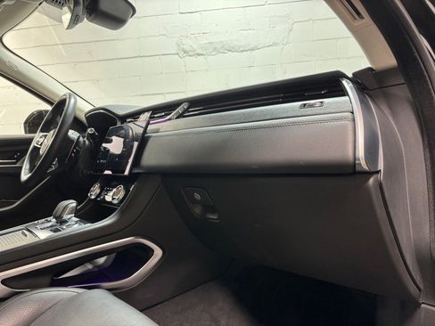 Used 2023 Jaguar F-PACE S image 30