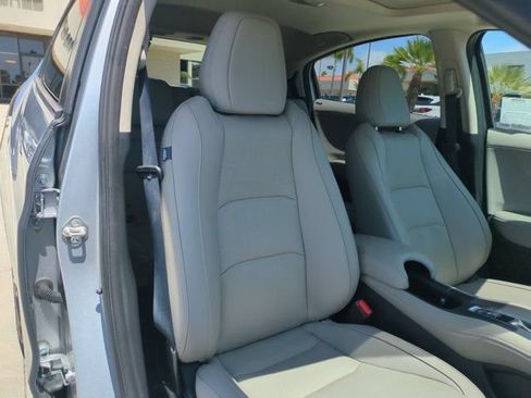 Used 2019 Honda HR-V Touring image 32
