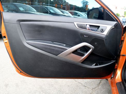 Used 2015 Hyundai Veloster w/ Option Group 03 image 13