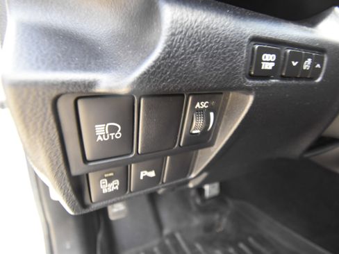 Used 2019 Lexus IS 300 F Sport w/ F Sport Package RWD image 18