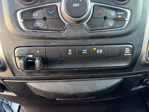 Used 2013 RAM 2500 SLT w/ Protection Group image 22