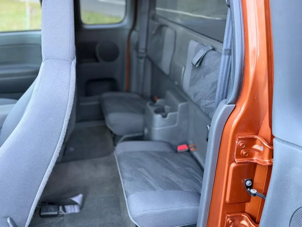 Used 2005 Chevrolet Colorado LS w/ Power Convenience Package AWD/4WD image 13