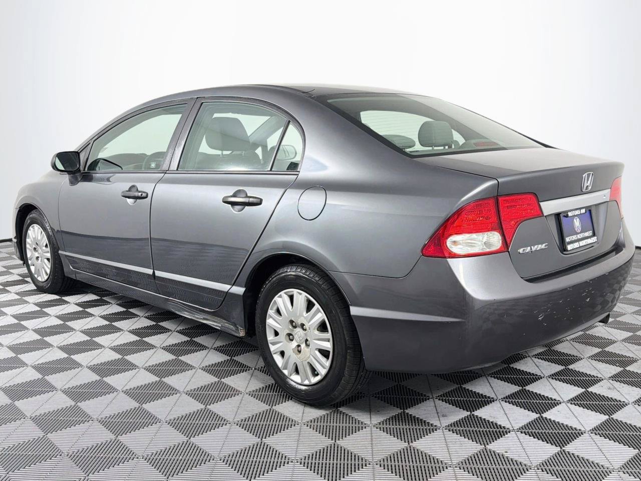 Used 2010 Honda Civic DX-VP image 8