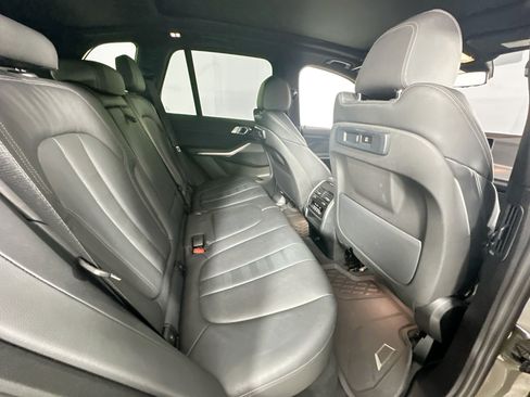 Used 2022 BMW X5 sDrive40i w/ M Sport Package RWD image 28