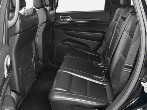 Used 2020 Jeep Grand Cherokee Limited AWD/4WD image 13