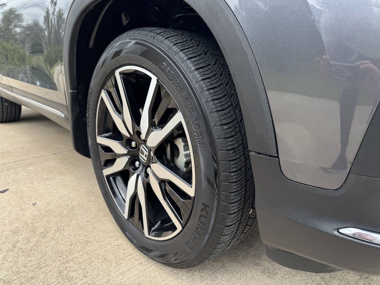 Used 2019 Honda Pilot Touring image 17