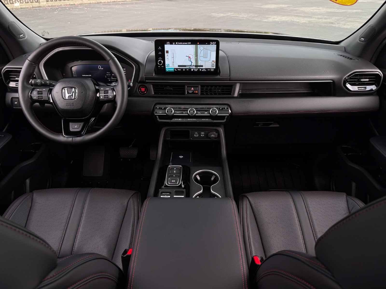 Certified 2025 Honda Pilot Black Edition image 16