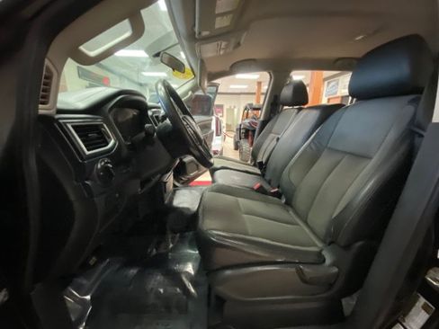 Used 2018 Nissan Titan S w/ S Utility Package RWD image 16