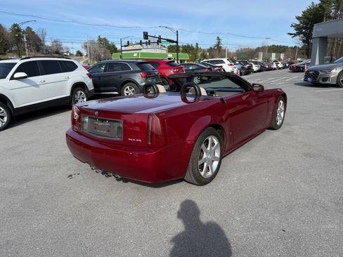 Used 2006 Cadillac XLR RWD image 11