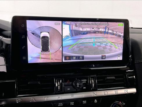 New 2026 Nissan Pathfinder Platinum w/ Cargo Package image 32