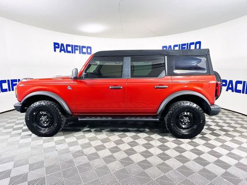 Certified 2023 Ford Bronco Black Diamond image 5