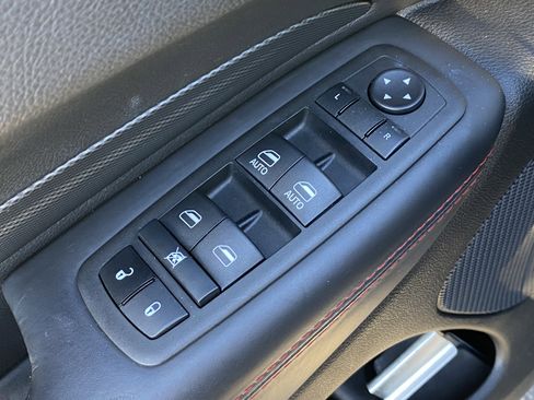 Used 2023 Dodge Durango GT image 18