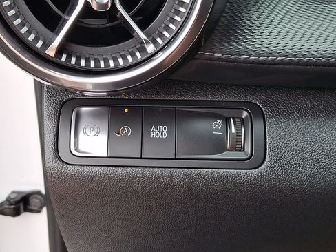 Used 2026 Chevrolet Equinox LT w/ Convenience Package II FWD image 25