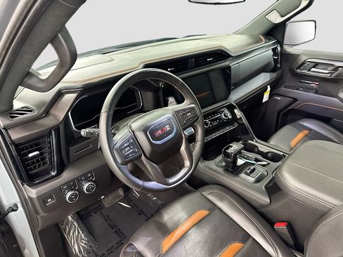 Used 2025 GMC Sierra 1500 AT4 AWD/4WD image 9