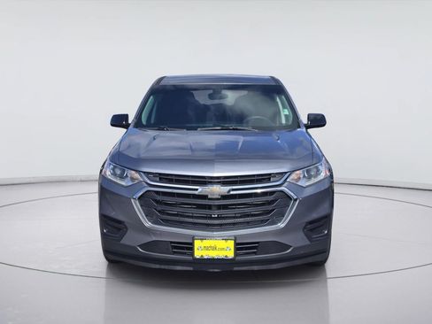 Used 2018 Chevrolet Traverse LS FWD image 2