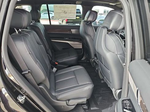 New 2026 Cadillac Vistiq Luxury w/ LPO, Floor Liner Package image 24